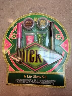 NWT Wicked 6 Lip Gloss Set - strawberry & mint flavors w sparkle